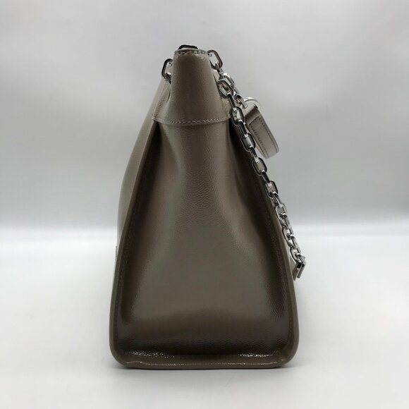 Tory Burch Taupe Patent Leather Britten Slouchy Shoulder Bag With Wallet - Picture 3 of 12